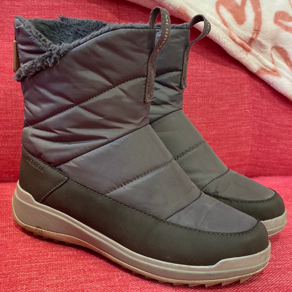 Merrell Mid Zip Boot